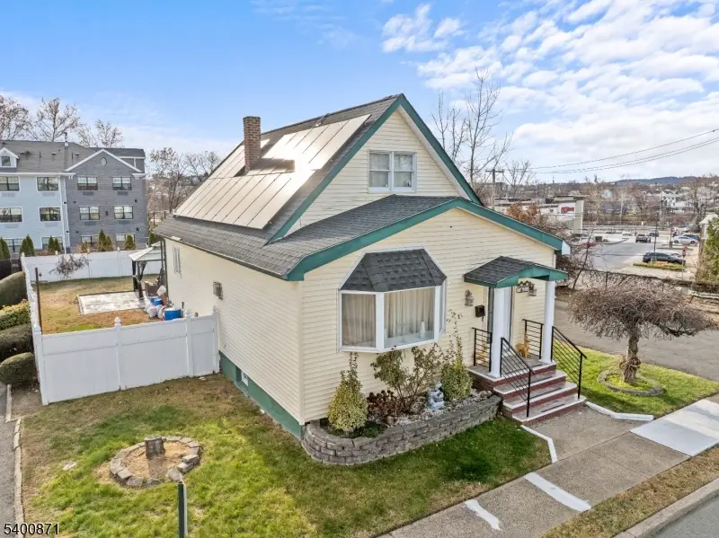 7-02 Lake St, Fair Lawn, NJ 07410 - Image #2