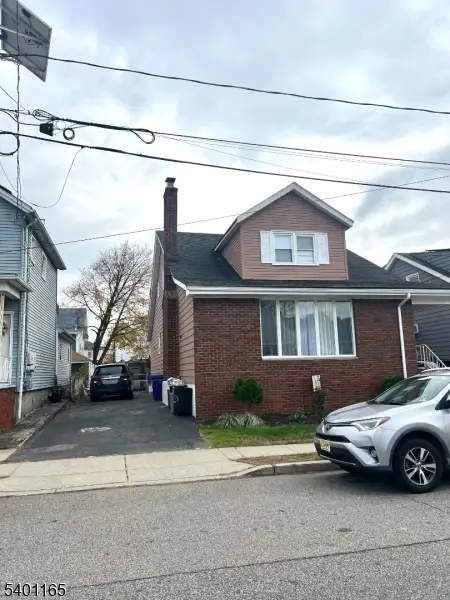 20 Elizabeth Pl, Totowa, NJ 07512 - Image #1