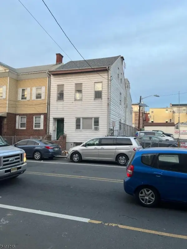 195 Walnut St, Newark City, NJ 07105