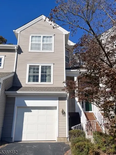 3 Woodmont Dr, Randolph, NJ 07869 - Image #1