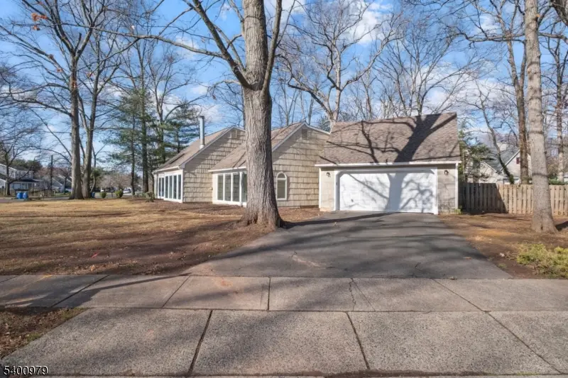 35 Crown Rd, Franklin Township, NJ 08873 - Image #2