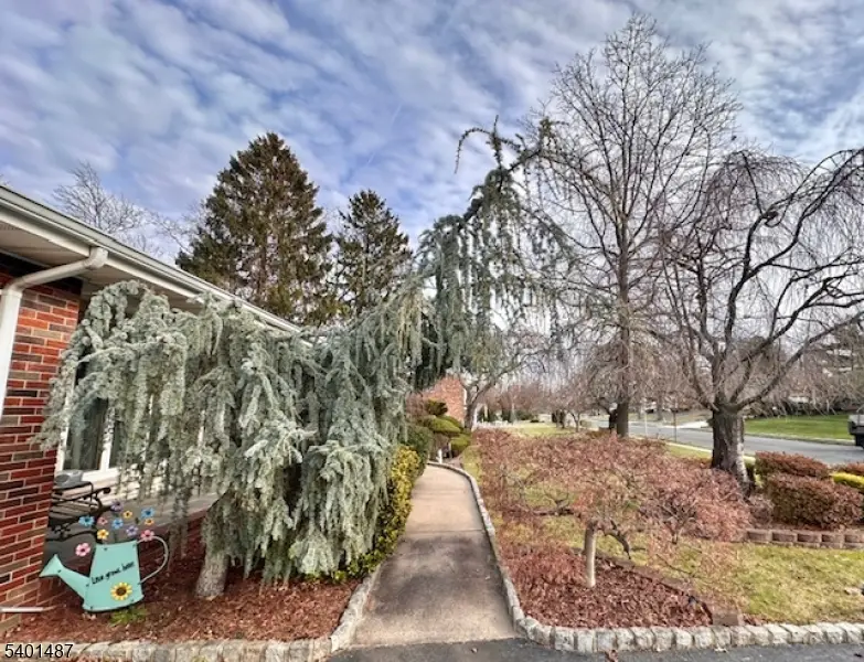 20 Gillen Dr, Sayreville, NJ 08859 - Image #3