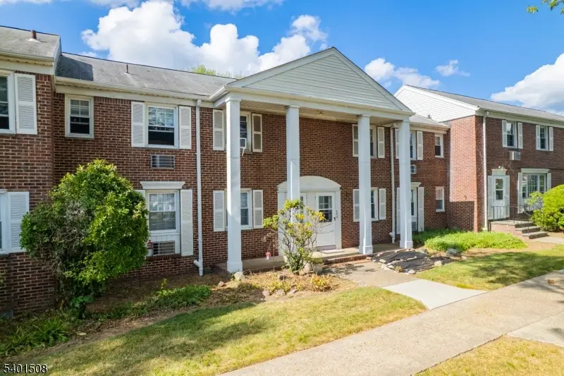 445 Morris Ave #4, Springfield, NJ 07081 - Image #1