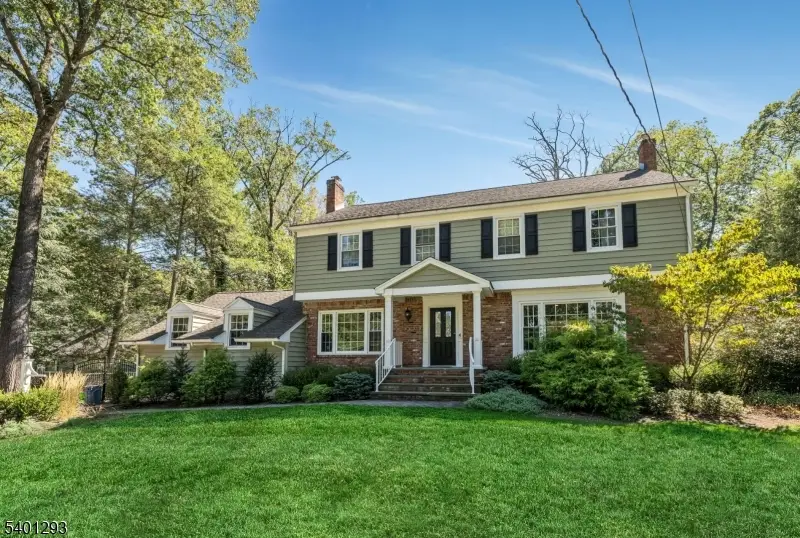 525 Pines Lake Dr, Wayne, NJ 07470 - Image #3