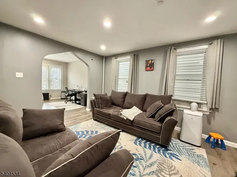 219 Peshine Ave, Newark, NJ 07108 - Image #3