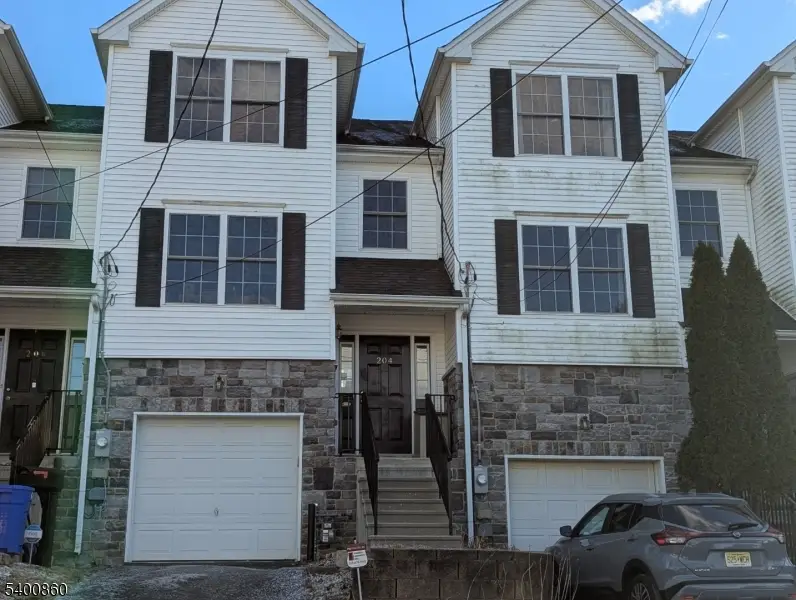 204 Shafer Ave, Phillipsburg, NJ 08865 - Image #1