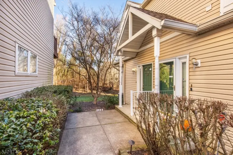 18 Bristol Ct, Lincoln Park, NJ 07035 - Image #1