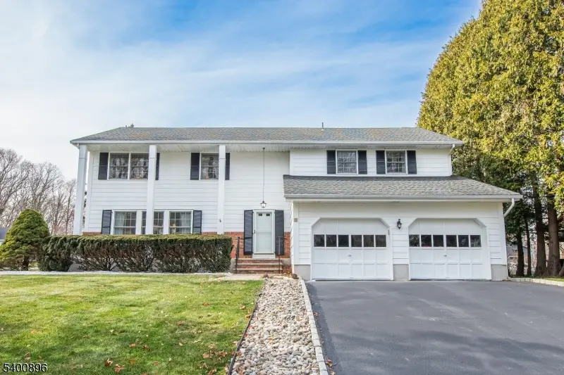 3 Lynn Dr, Randolph, NJ 07869 - Image #1