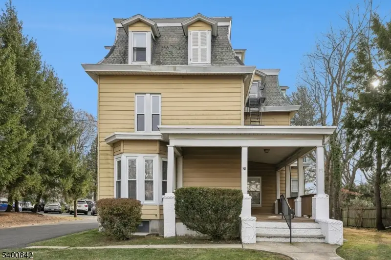 24 Franklin Pl, Summit, NJ 07901 - Image #1