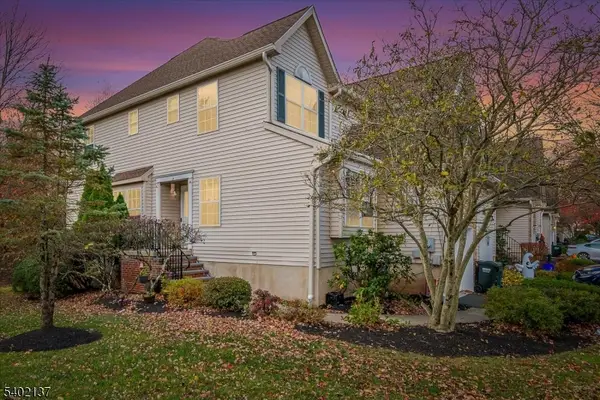 30 Dewitt Ln, Hillsborough Twp., NJ 08844