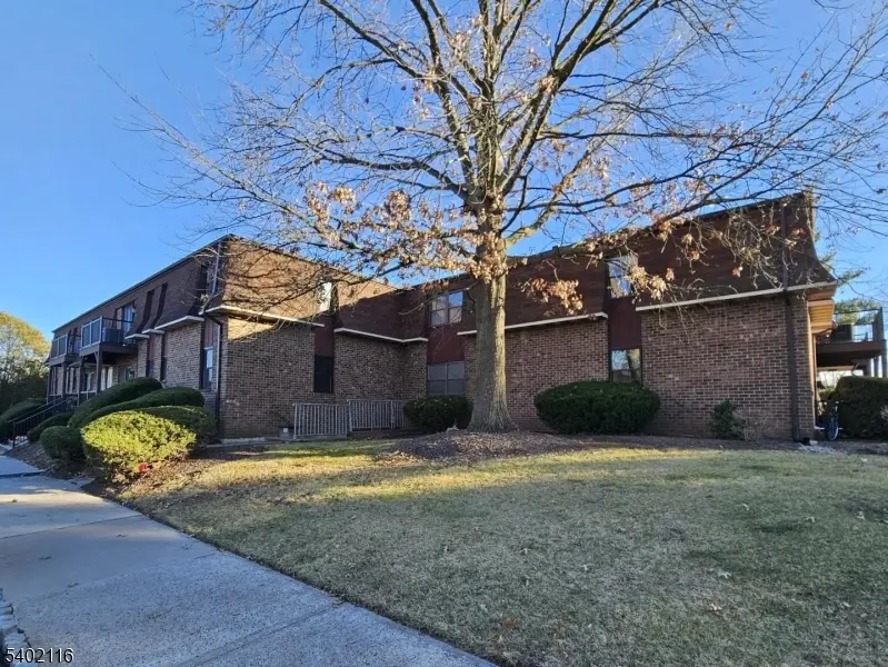 603 Nottingham Way, Raritan Township, NJ 08822 - Image #2