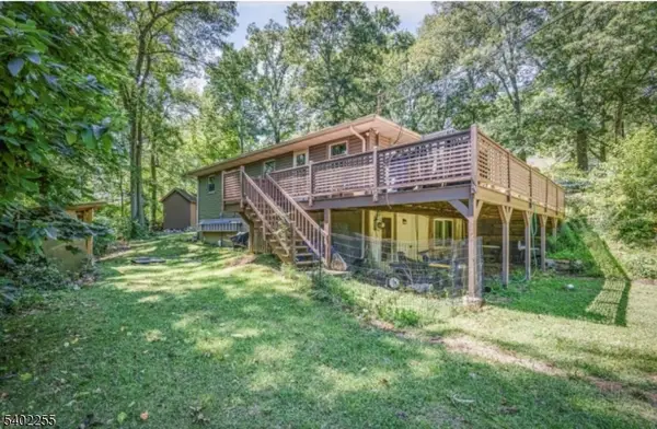 1 Stonewall Dr, Vernon Twp., NJ 07462