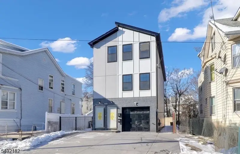 173 Columbia Ave, Irvington, NJ 07111 - Image #1