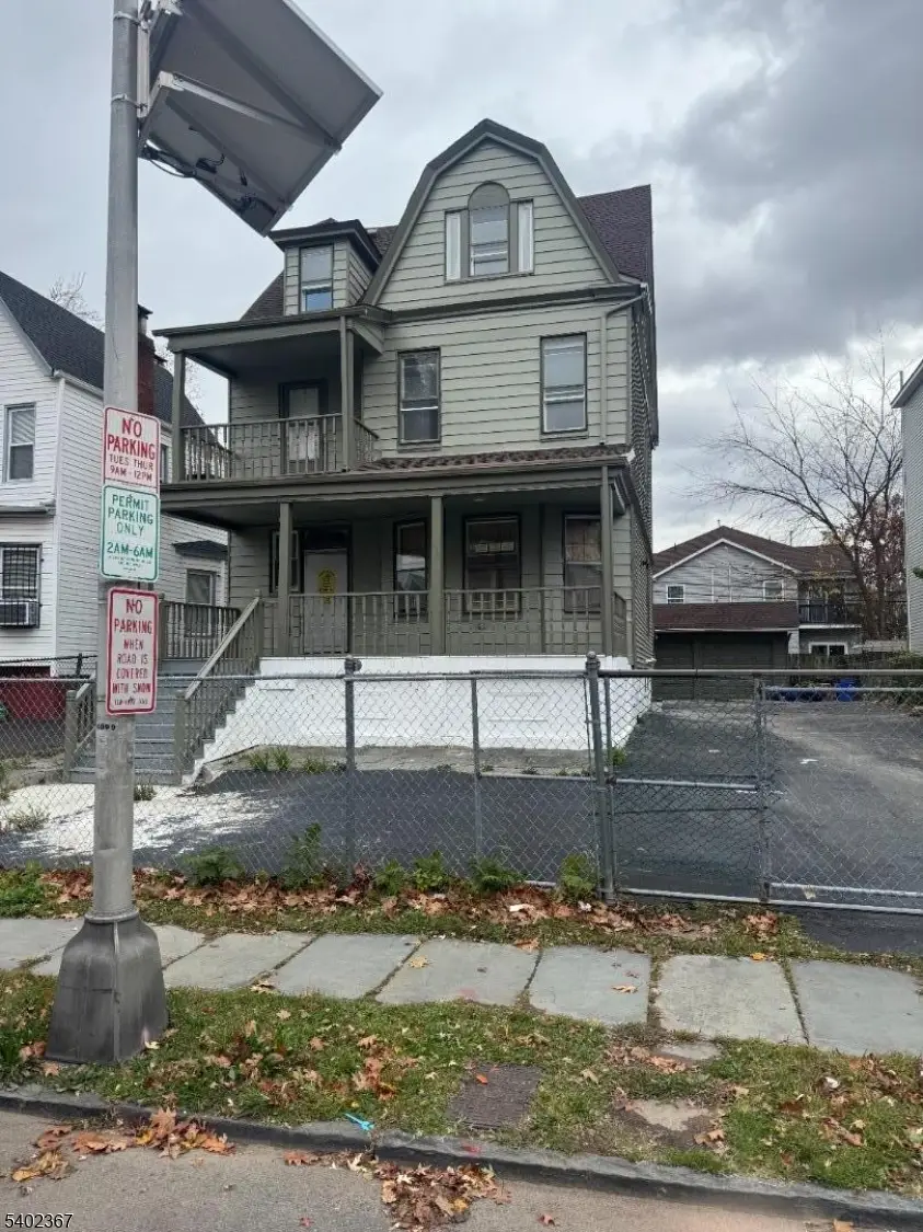 174 N 18th St, East Orange, NJ 07017 - Image #1