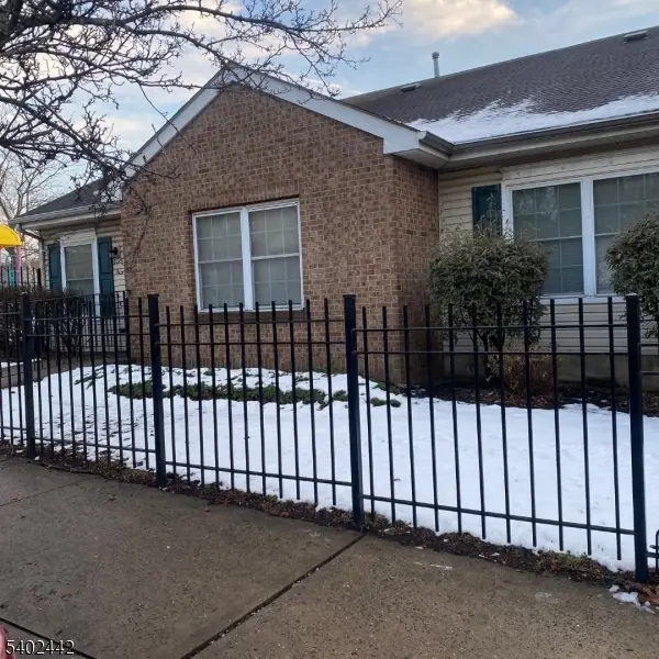 268 W Kinney St, Newark, NJ 07103 - #1