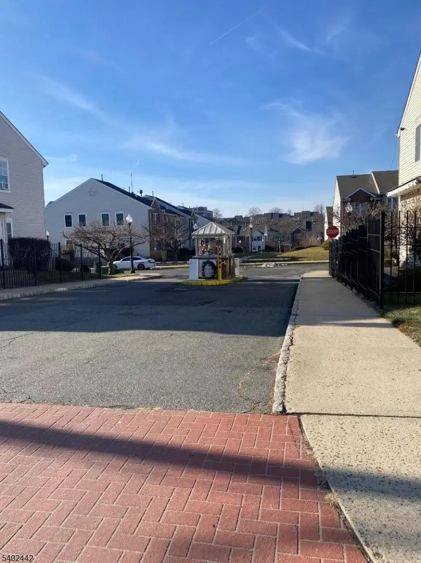 268 W Kinney St, Newark, NJ 07103 - #3