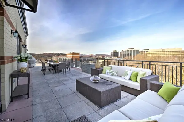 40 Park703 #703, Morristown Town, NJ 07960