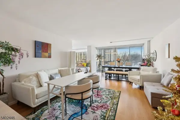 1 Claridge Dr #503, Verona Twp., NJ 07044