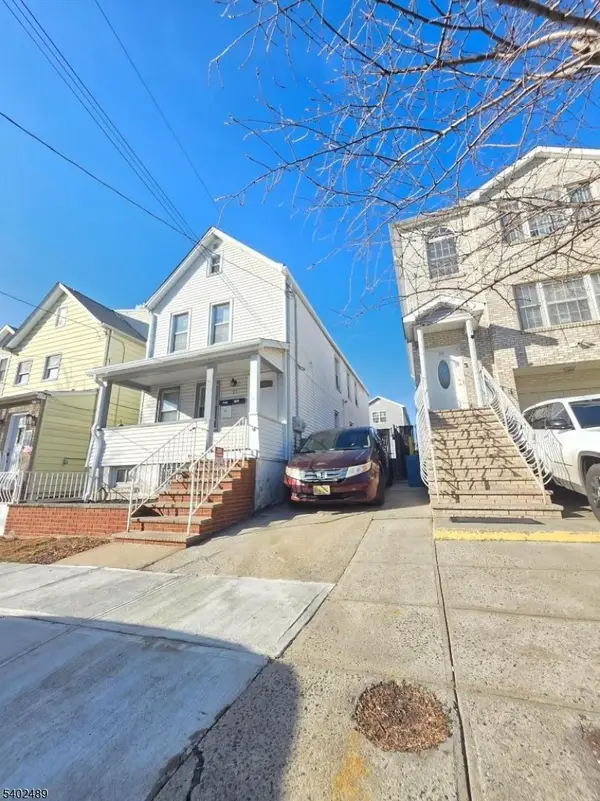 27 Geneva St, Elizabeth City, NJ 07206