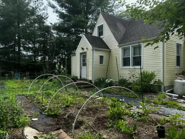 911 County Road 579, Delaware Twp., NJ 08867