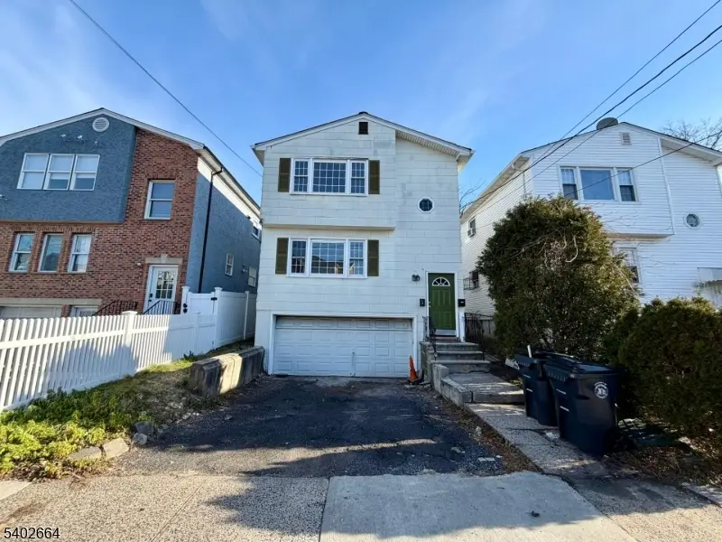 188 Fabyan Pl, Newark, NJ 07112 - #1