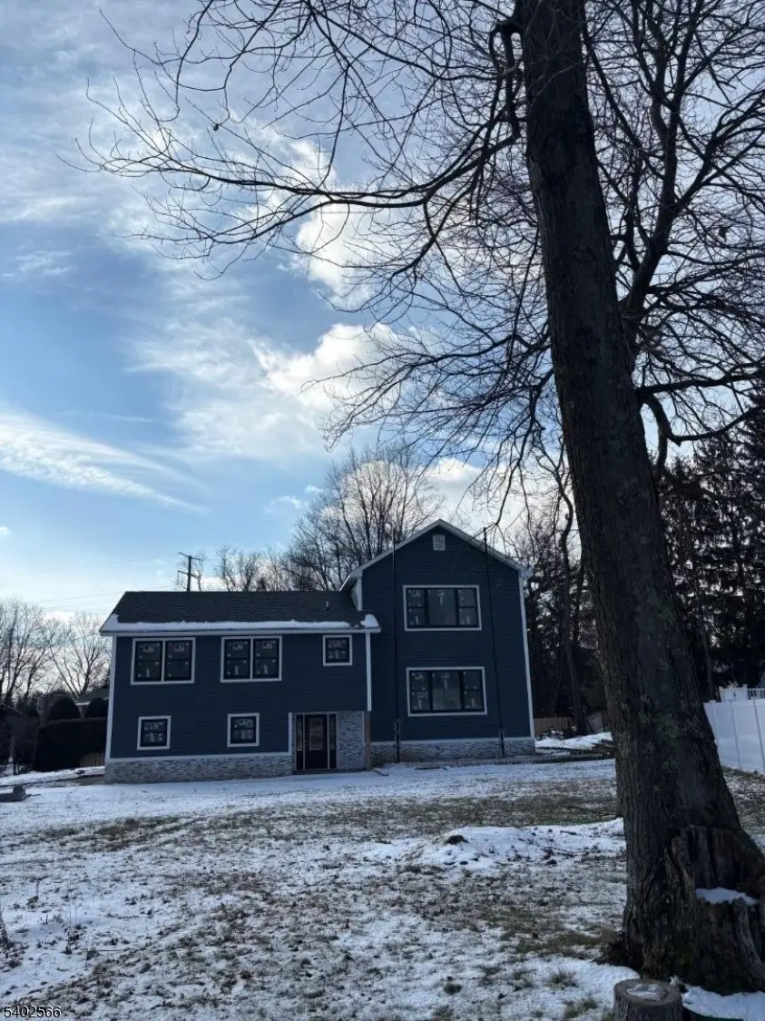 3 Cambridge Rd, East Hanover, NJ 07936 - Image #2