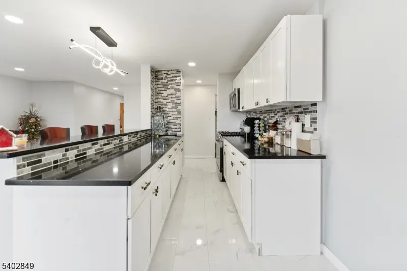 704-712 N Broad St, Elizabeth, NJ 07208 - Image #1