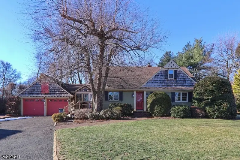 10 Red Maple Ln, Kenilworth, NJ 07033 - Image #2