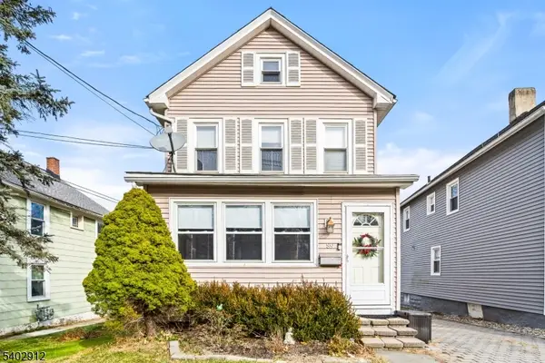 89 Trinity St, Newton Town, NJ 08760