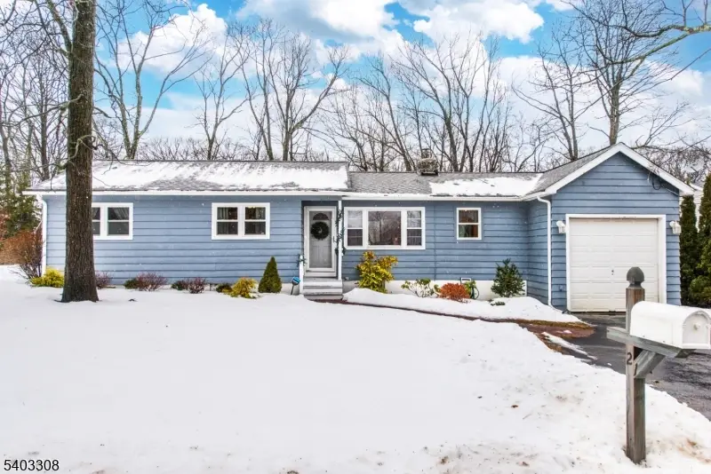 21 Mondamin Rd, Vernon Township, NJ 07422 - Image #3