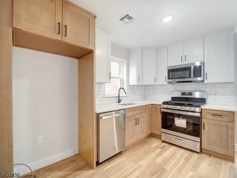 455 Fulton St, Elizabeth, NJ 07206 - Image #3