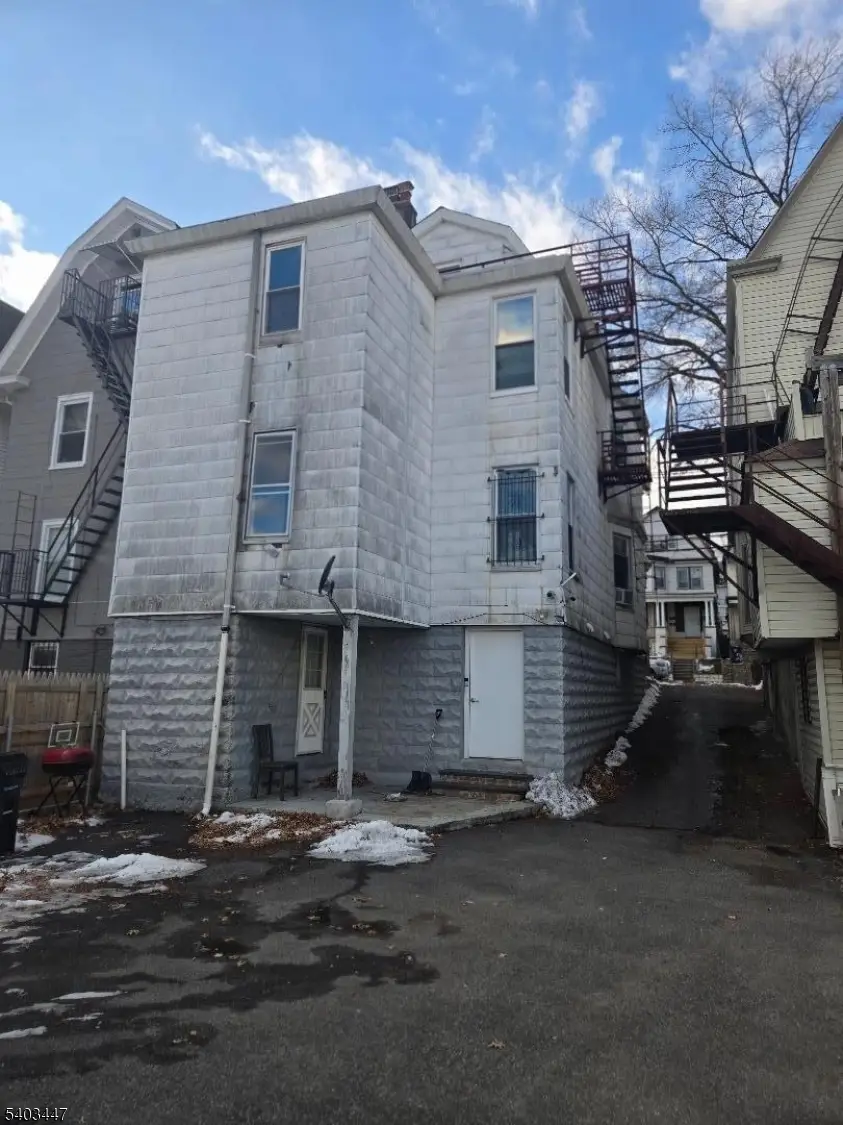 197 Woodside Ave, Newark, NJ 07104 - #3