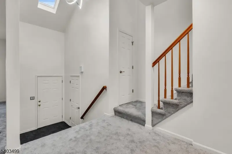 189 Kemper Ct, Independence, NJ 07840 - Image #2