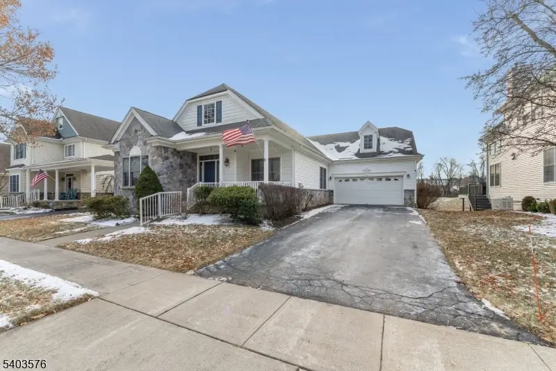 40 Merlin Dr, Washington Township, NJ 07882 - Image #2