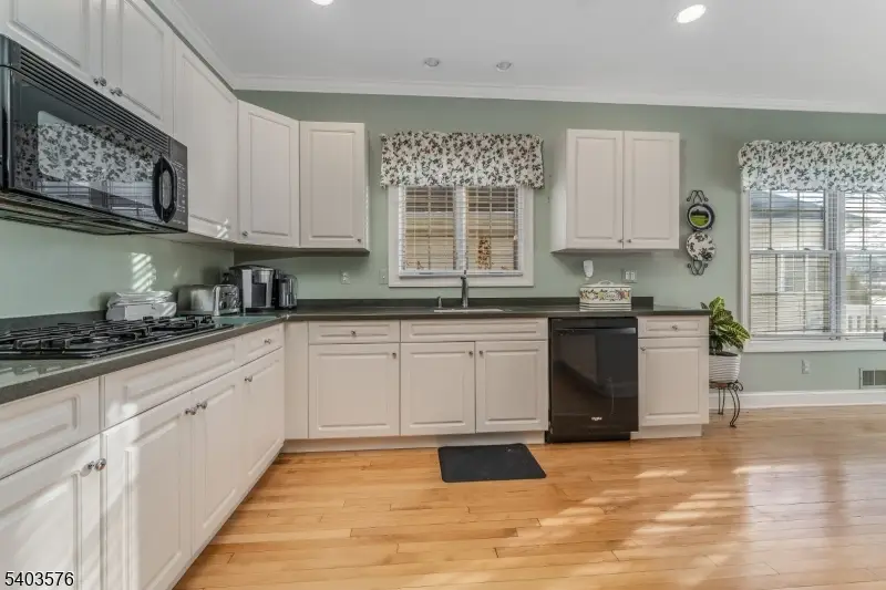 40 Merlin Dr, Washington Township, NJ 07882 - Image #3