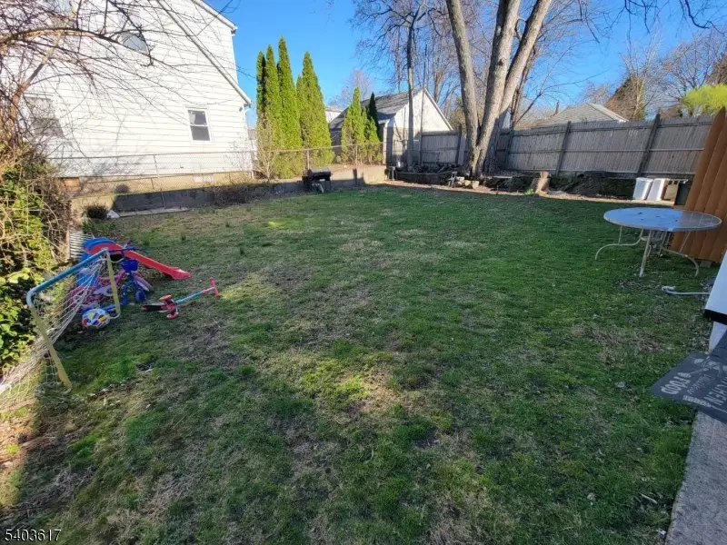 14 Wilson St, Clifton, NJ 07011 - Image #2