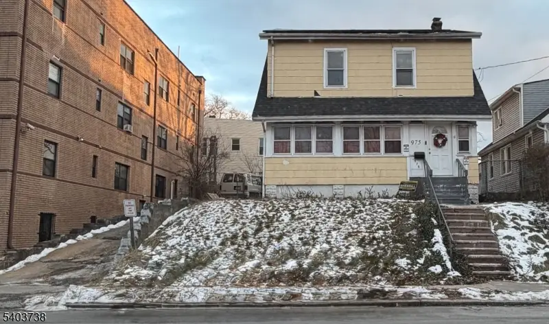 973 18th Ave, Newark, NJ 07106 - Image #1
