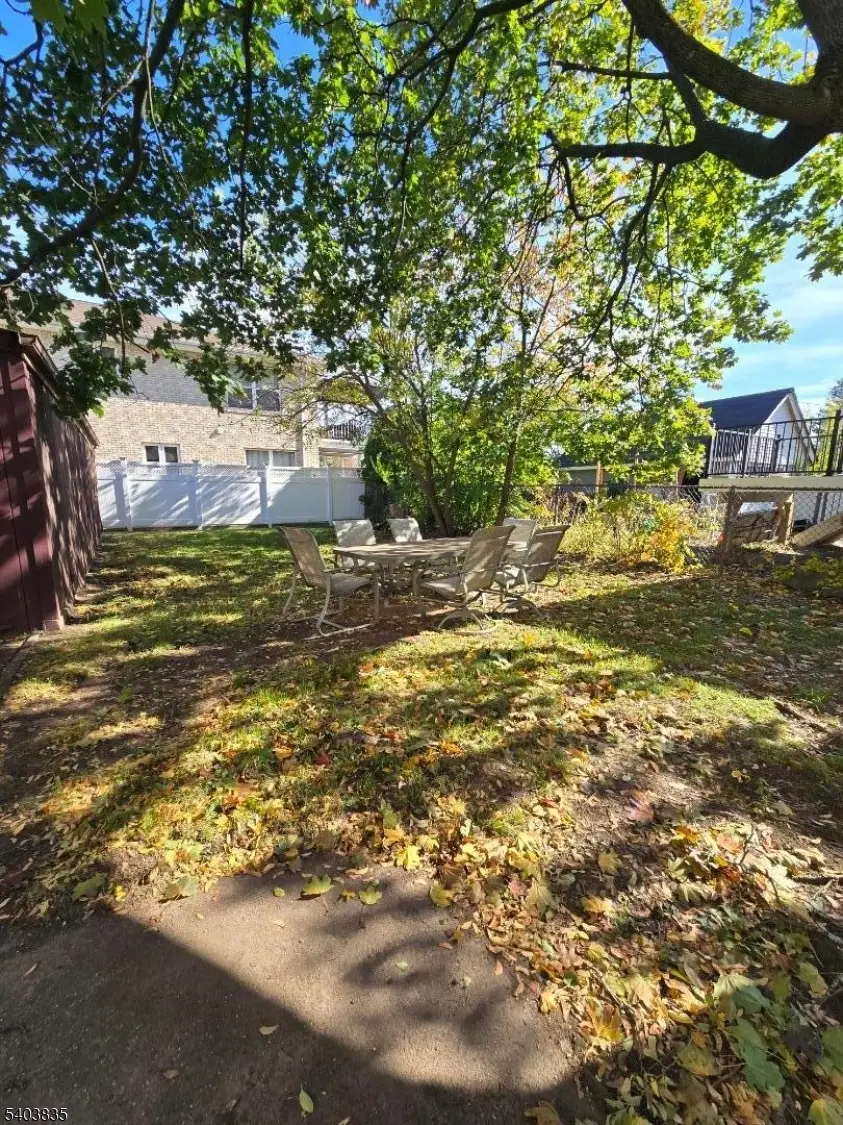 381 Mola Blvd, Elmwood Park, NJ 07407 - Image #3