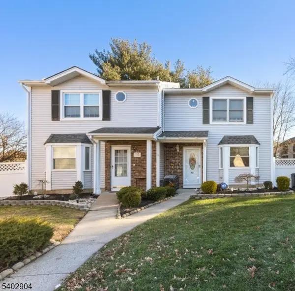 126 Leah Ct, South Brunswick Twp., NJ 08810