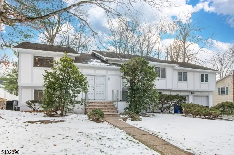 36 Yellow Brick Rd, Wayne, NJ 07470 - Image #1