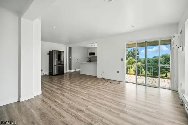 310-D Lake Shore South #D, Montague Twp., NJ 07827