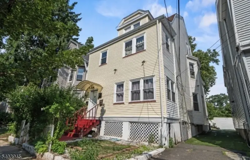 8 Treacy Ave, Newark, NJ 07108 - Image #1
