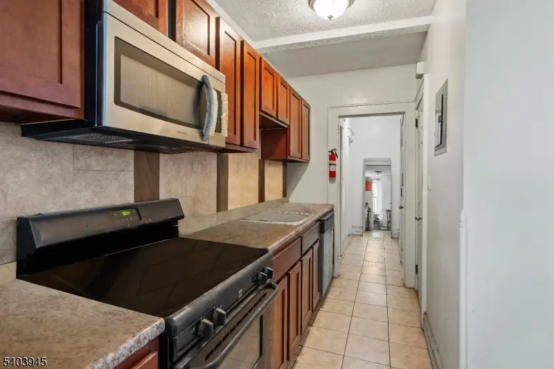 8 Treacy Ave, Newark, NJ 07108 - Image #2