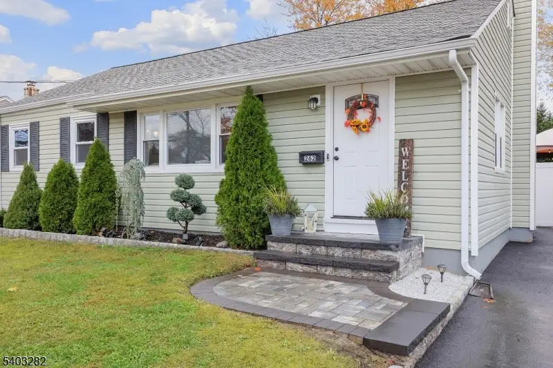 262 Valley Rd, Clark, NJ 07066 - Image #3