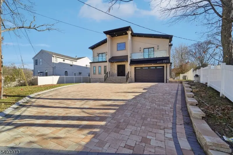 24 Holmes Ln, Preakness, NJ 07470 - Image #3