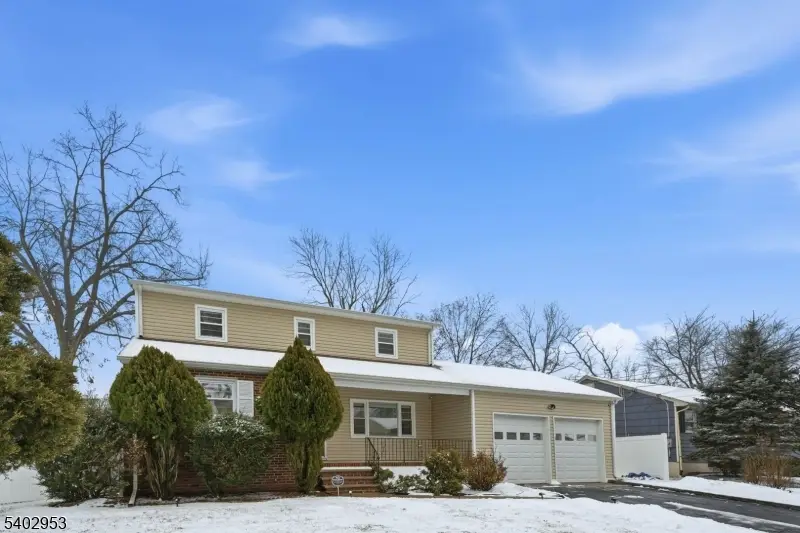 725 Anna Pl, North Plainfield, NJ 07063 - Image #3