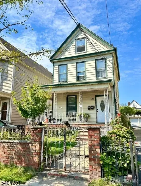 580 Monroe Ave #2, Elizabeth City, NJ 07201