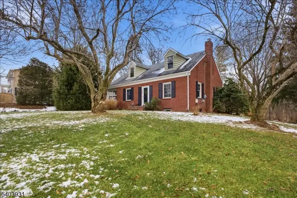 313 Warren Ave, Long Hill Twp., NJ 07980