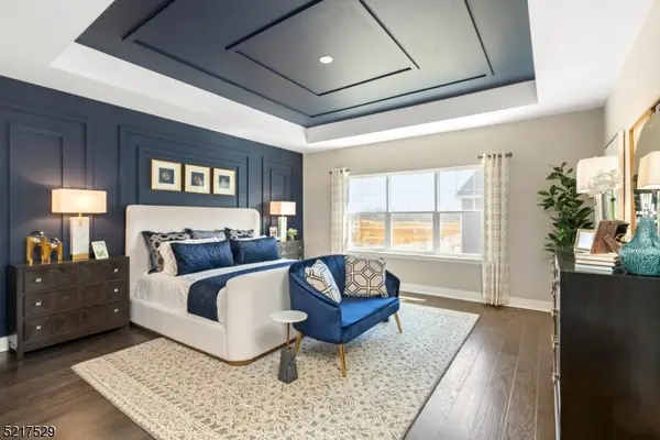 16 Eastwood Ter #16, East Hanover Twp., NJ 07936