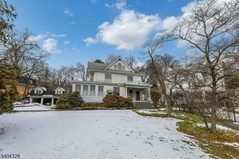 16 N Mountain Ave, Montclair, NJ 07042 - Image #1